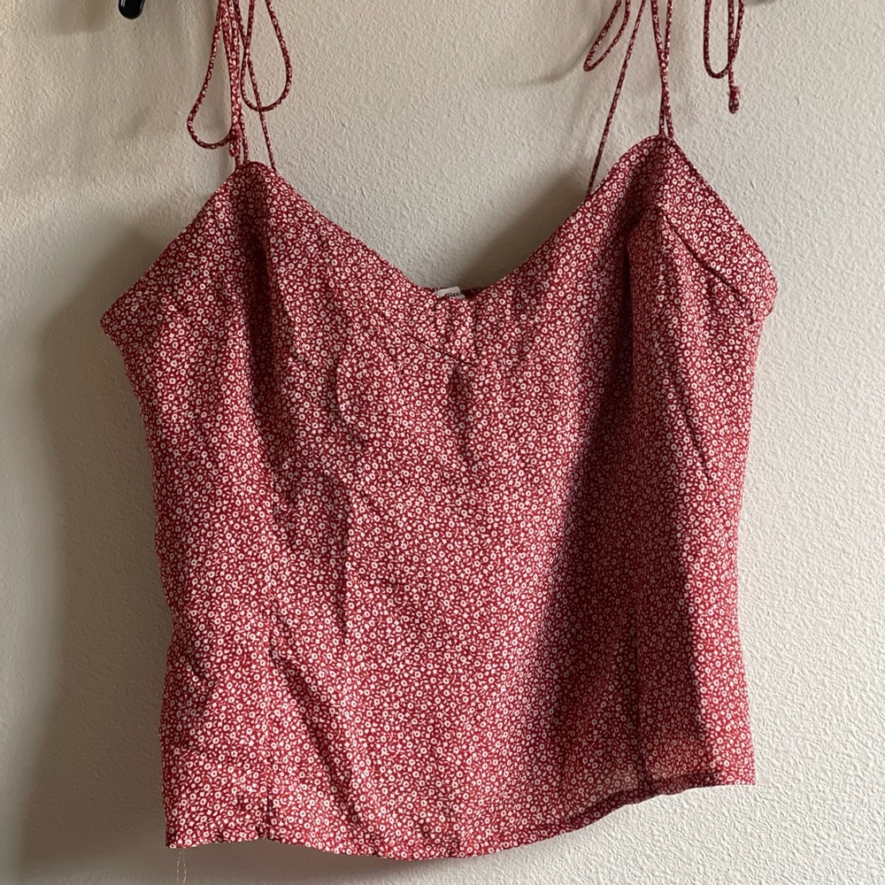 Shoulder tie cami